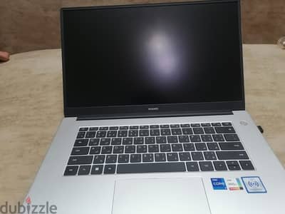لاب توب Huawei للبيع