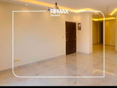 شقة لقطة للإيجار 175م في كمبوند لافيدا التوسعات الشمالية | أول سكن الترا لوكس