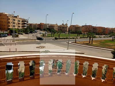 شقة للايجار مفروش 4 غرف الشيخ زايد الحي التامن علي شارع الرئيسي مكيفة بالكامل Furnished 4-room apartment for rent in Sheikh Zayed, 8th District,