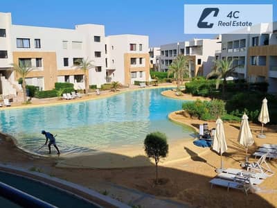شالية 2نوم دايركت علي اللاجون تشطيب الترا سوبر لوكس بالتكيفات والعفش باقل من سعره 300 الف بمرحلة Pavo في قرية ازها العين السخنة Azha Sokhna