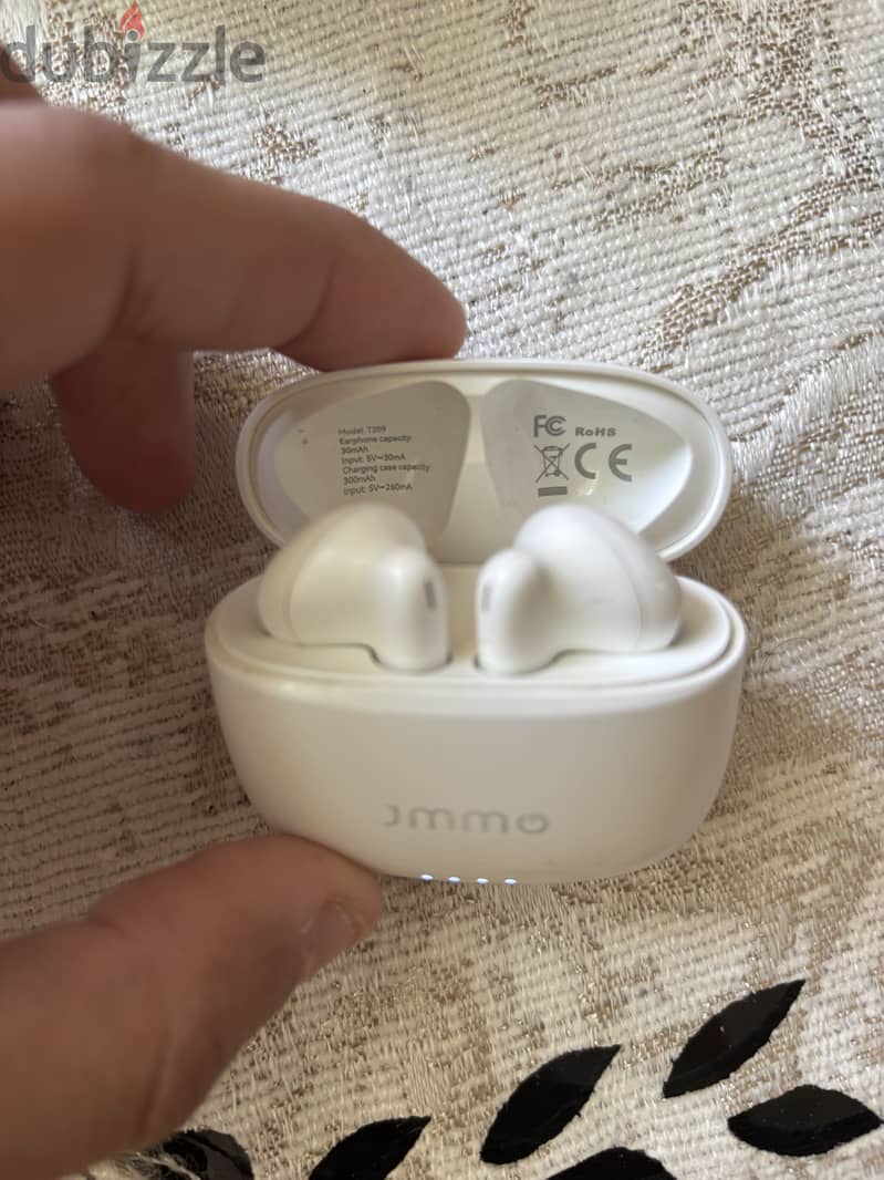 Jmmo earbuds 1