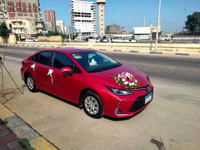 إيجار سياراه تويوتا كورولا ٢٠٢٦ لخدمه الليموزين و الزفاف