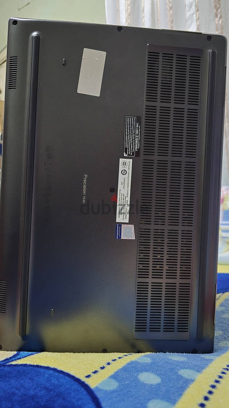 Dell precision 7540 1