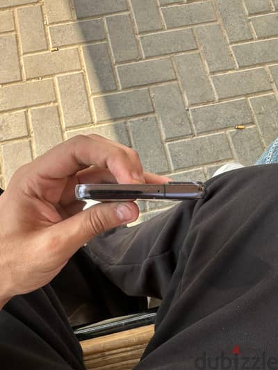 Samsung S22  معاه الكرتونة مساحة 256 زيرو ضريبة قابل للتفاوض