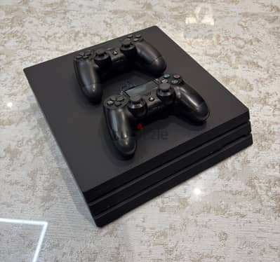 PlayStation 4 pro 1TB 4K HDR
