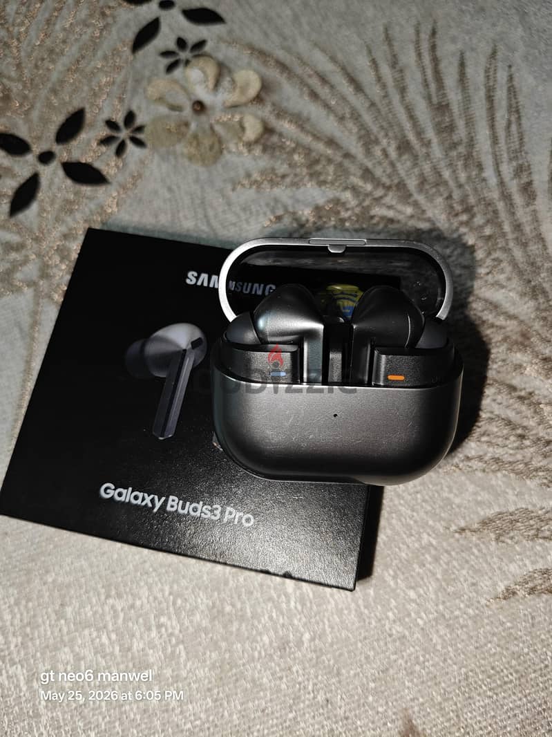 air buds 3 pro 1