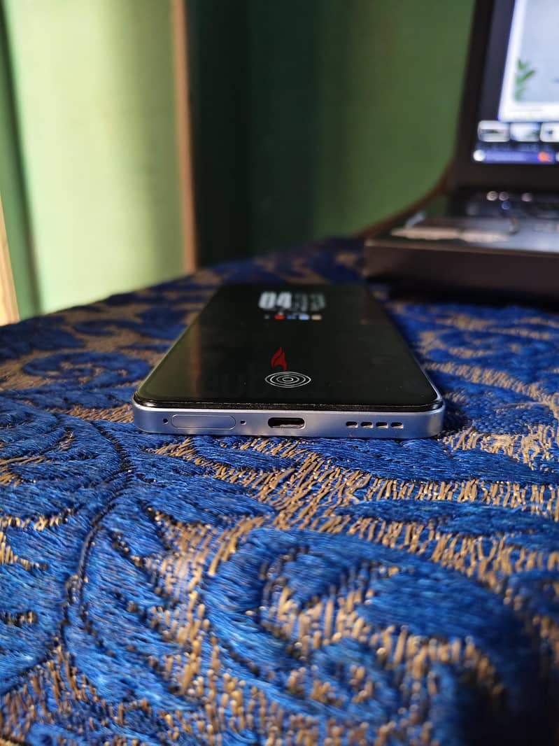 Realme 12 4