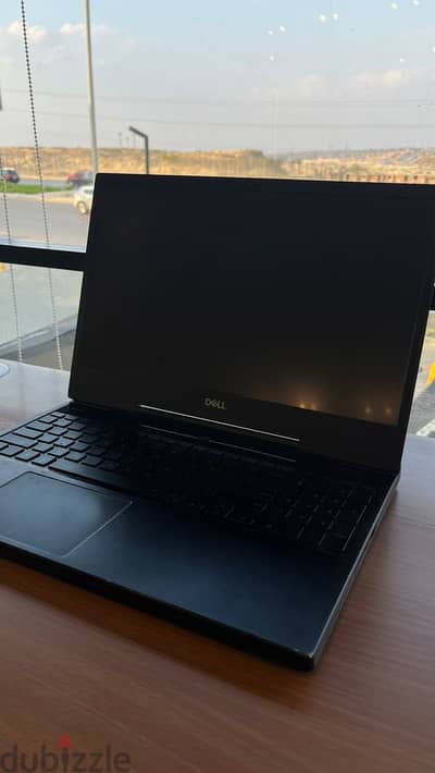 DELL G5 USED 16 RAM 512 SSD  GPU: RTX 2060 CPU:  i7-9750H SCREEN: 144H