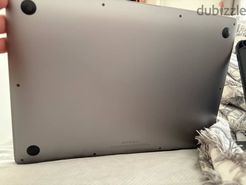 2019 MacBook Air 1