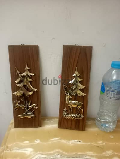 2 تعليقة نحاس او برونز  وخشب  01155228757