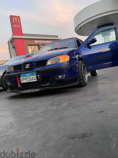 سيات إبيزا 2002