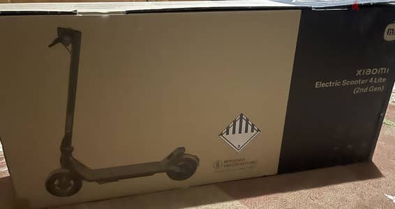 Scooter Xiaomi 4 lite 2!d generation Mint condition استخدام بسيط