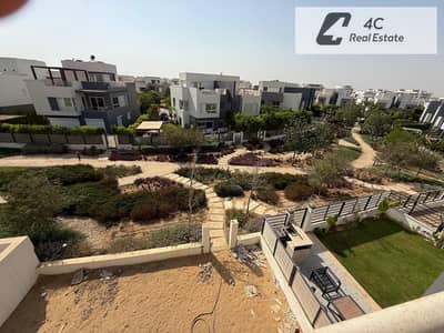 فيلا مودرن استلام فوري لوكيشن برايم ريسيل بأقل من سعر السوق في Hyde Park التجمع الخامس بالقرب من الجولدن سكوير وشارع التسعين للبيع