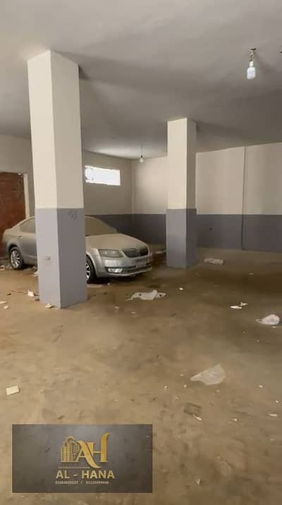 دور ارضى هندسى 180 متر مربع للايجار بالمنطقه الصناعيه التجمع الخامس.