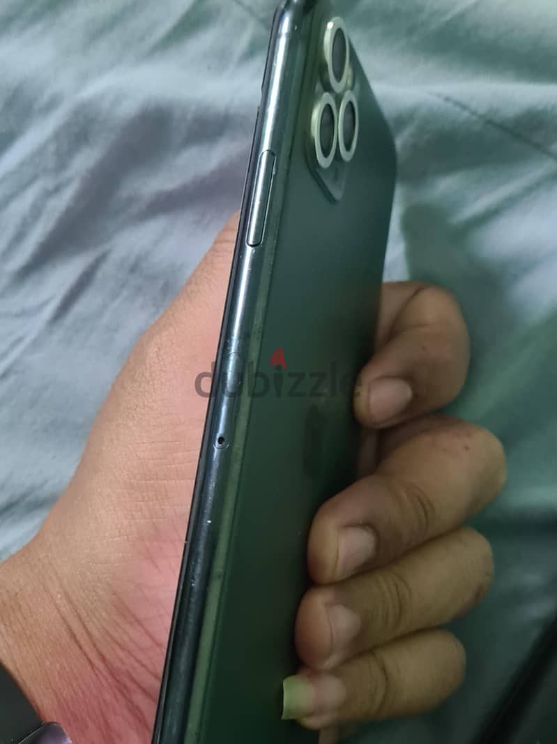 Apple - iPhone 11 Pro Max 4