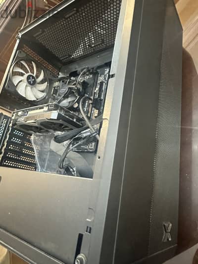 Case Master x pro / I5-10400F / Gtx 1650 ddr6 4Gb / MSI H510-M