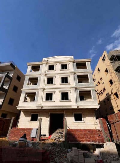 Immediate apartment, double face, garden, in Al-Narges Al-Jadida near Katameya Creeks compound, near the German University.