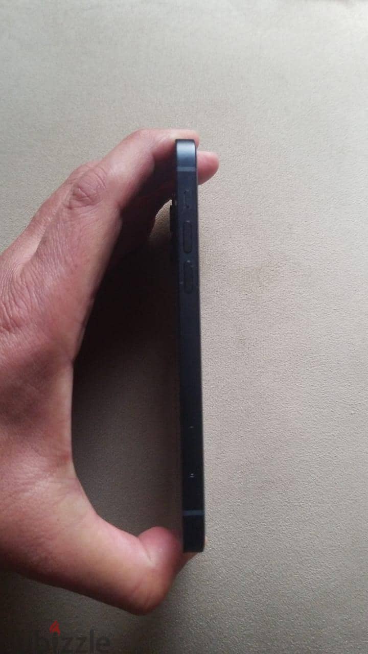 Apple - iPhone 12 7
