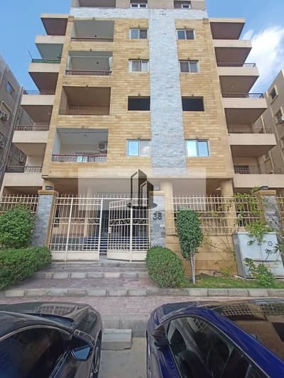 شقة للبيع جاهزة للسكن بفيو أمامي بحري فى اللوتس الجنوبى التجمع الخامس
