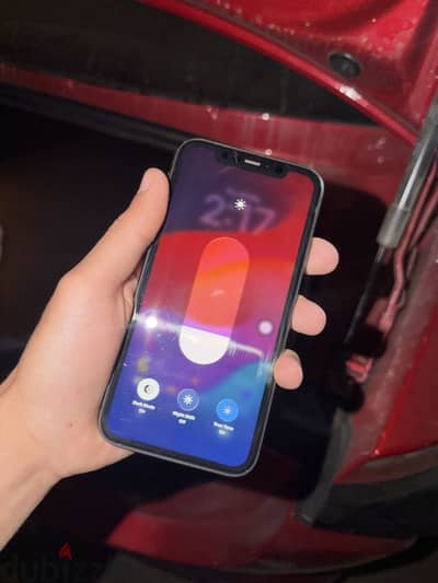 iPhone 11 لقطه