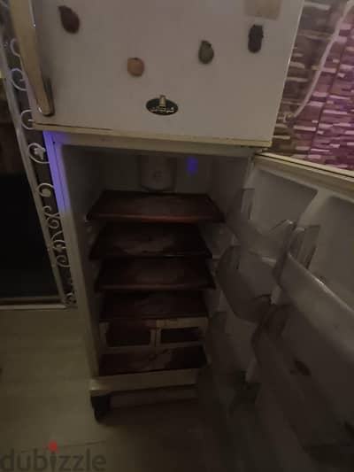 ثلاجه كريازى بحاله ممتازة  استخدام بسيط