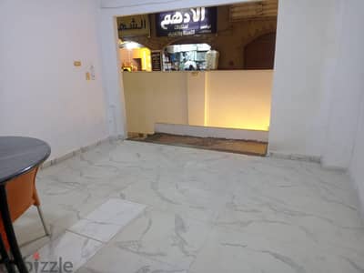 محل تجاري 21م للبيع - موقع مميز في إسكان الشباب العبور