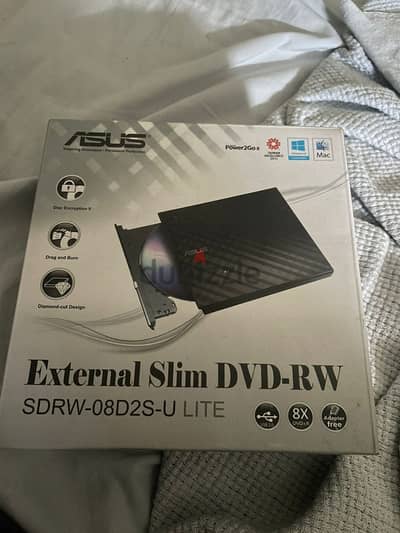 External DVD R-W (Cd room)