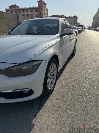 BMW F30 318i *Luxury*