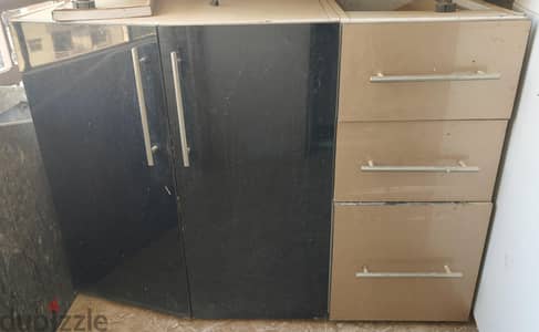 4 وحدات مطبخ بالرخام