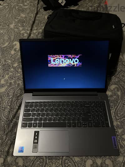 Lenovo IdeaPad Slim 3 (i7-13620H / 16GB RAM / 512GB SSD) Like New