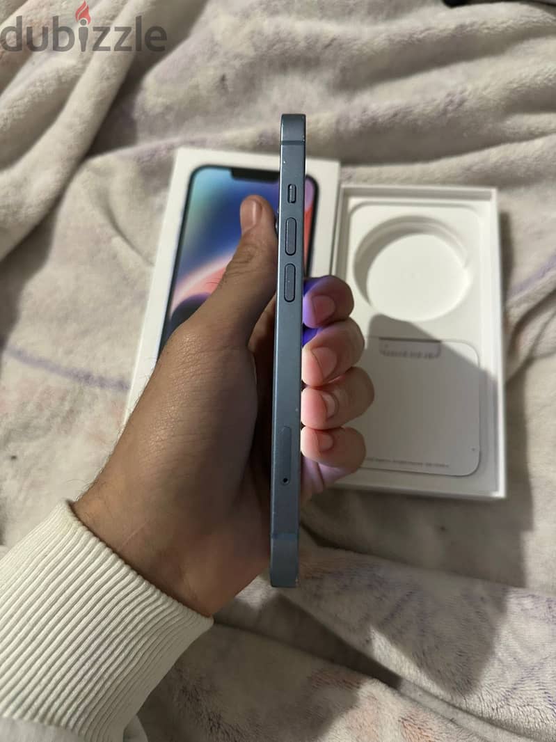 Apple - iPhone 14 2