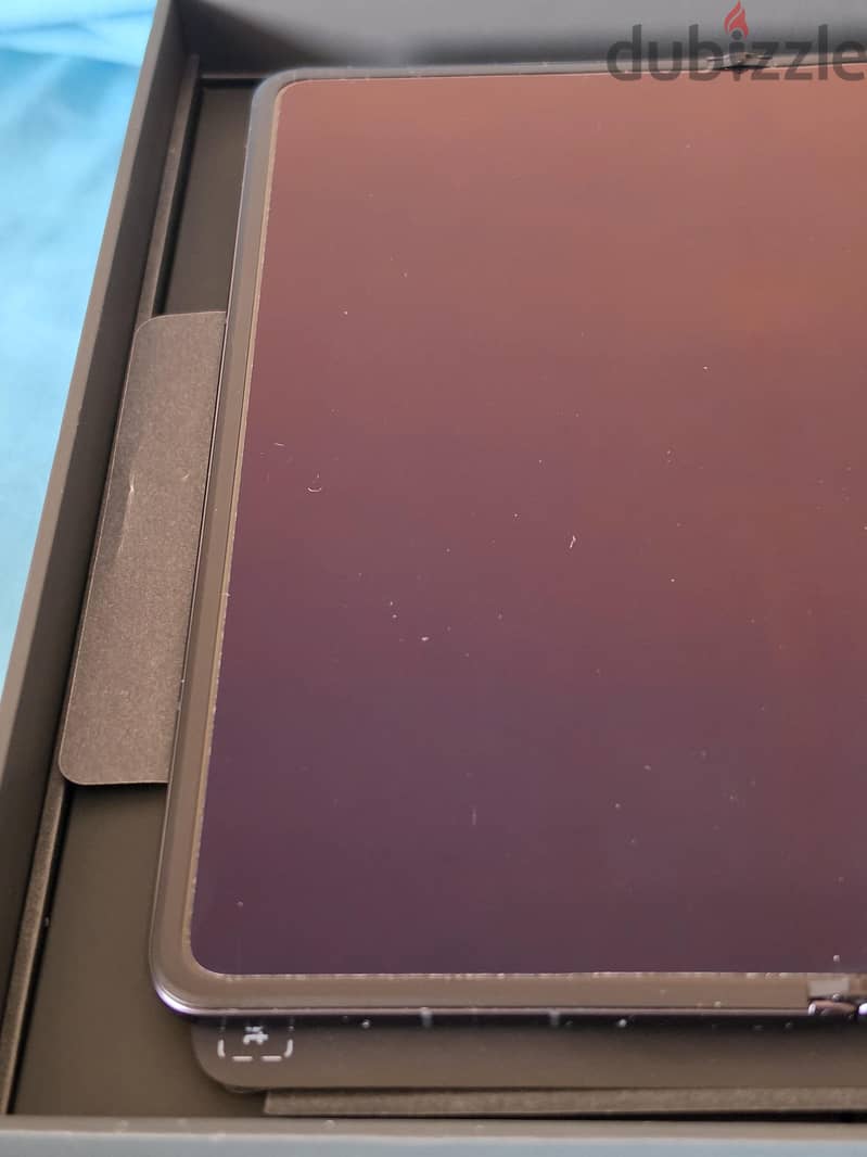 Honor Magic V5 4