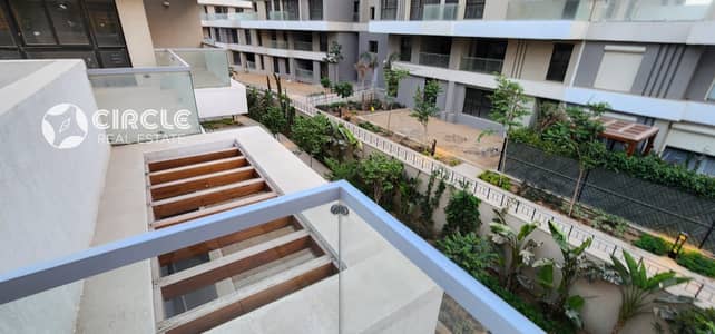 شقة ١٩٠م مفروشة بالكامل أول سكن للإيجار في سوديك فيليت Sodic Villette (سكاي كوندوز) التجمع الخامس 5th Settlemen New Cairo بالقرب من ال AUC