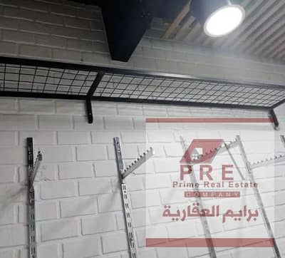 Shop for rent in Miami, 45 sq m - 2 blocks from Khalid Bin Al Waleed