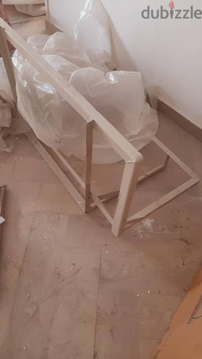 عدد ٢ حامل تكييف ١. ٥ حصان و٣ حصان