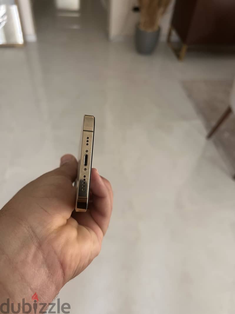 Iphone 12 Pro used 2