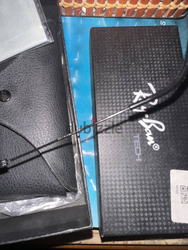 Ray-Ban 3