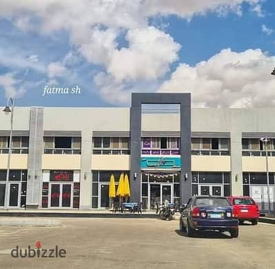مطعم جاهز للتشغيل للإيجار في الكرافت زون في مدينتي - تشطيب كامل وتجهيزات متكاملة بموقع حيوي مميز