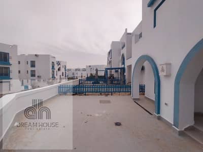 شاليه للإيجار سيزون في ماونتن فيو رأس الحكمة | 2 غرفة + جاردن Pool View