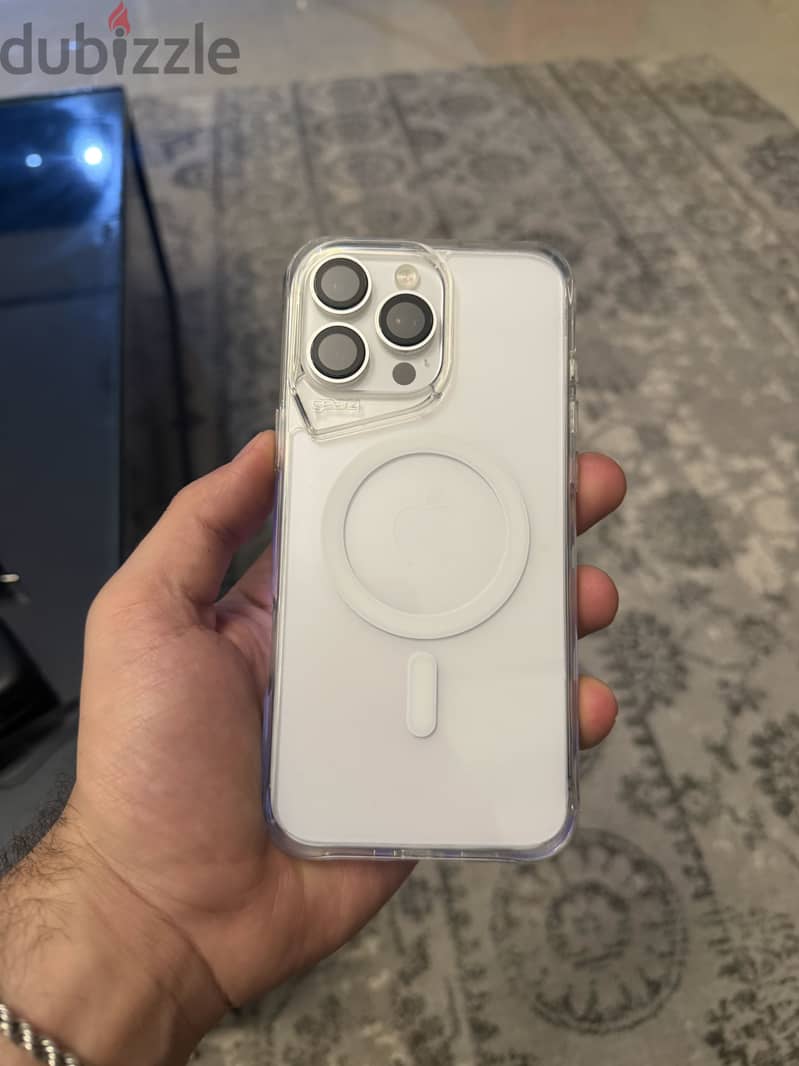 Apple - iPhone 16 Pro Max 3
