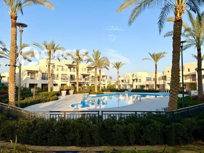 تاون هاوس فيلا ١٥٧م بحديقة ٢٤١م مفروشة بالكامل للإيجار في مراسي Marassi الساحل الشمالي North Coast بالقرب من سيدي عبد الرحمن