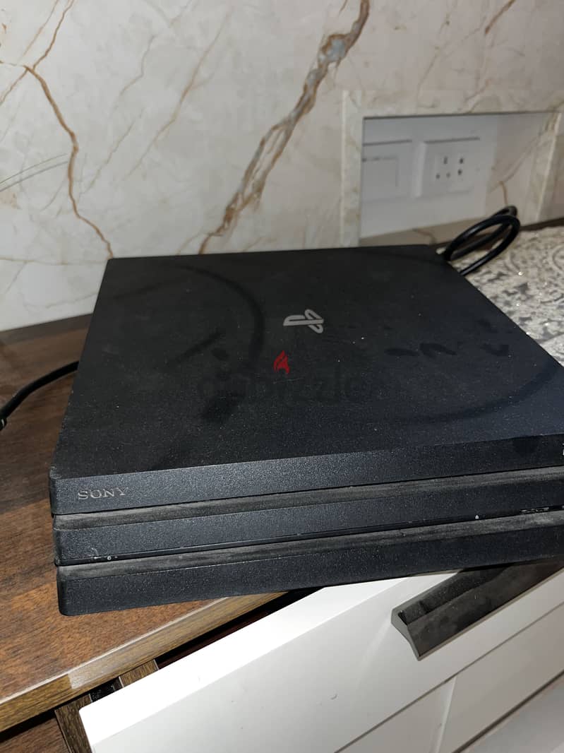 Ps4 pro 6