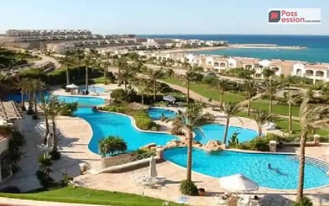 شالية 3 غرف ارضي بجنينة  متشطب جاهز استلام فوري للبيع في لافيستا جاردنزالعين السخنة على البحر فيو بانوراما ,ساعة واحدة فقط من التجمع