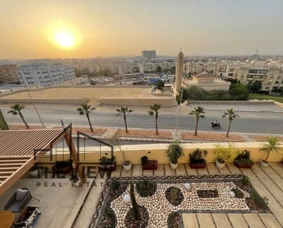 شقة للبيع في كمباوند الخمائل بحري بالكامل وفيو مفتوح على الشيخ زايد