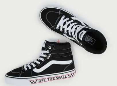 original Vans and Skechers size 44 with Box