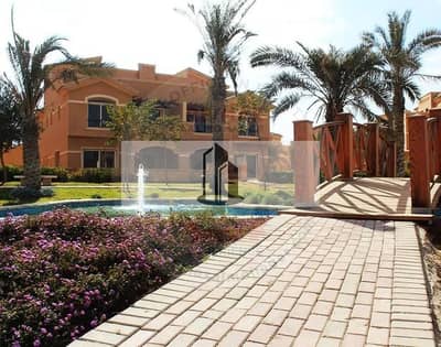 تاون هاوس متشطب جاهز للمعاينه و الاستلام  في كمبوند ديار بارك Dyar park نيو كايرو مباشر على التسعين الشمالي Golden Square دقائق من الجامعة الأمريكية