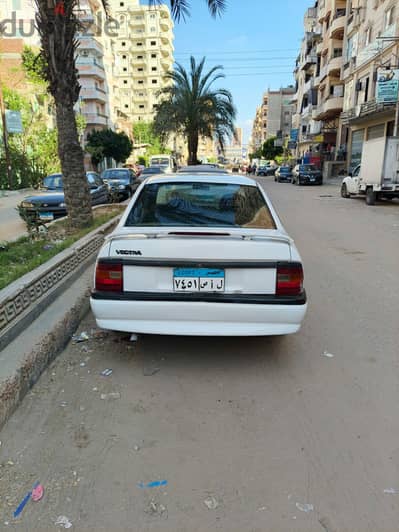 أوبل فيكترا 1995