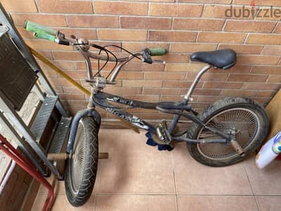 عجلة دبابة كاوتش عريض مستعملةBMX