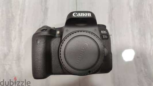 Canon EOS 77D