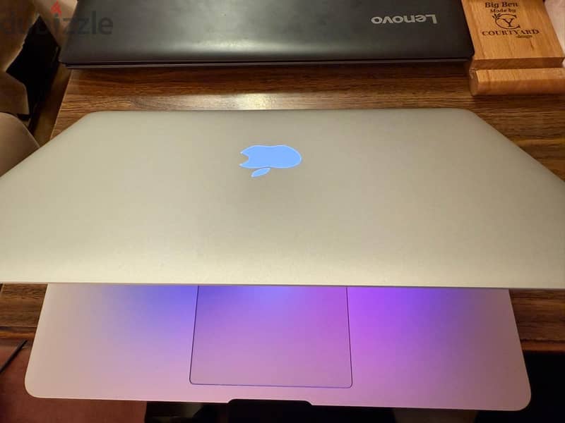 MacBook Air - Excellent Condition 10